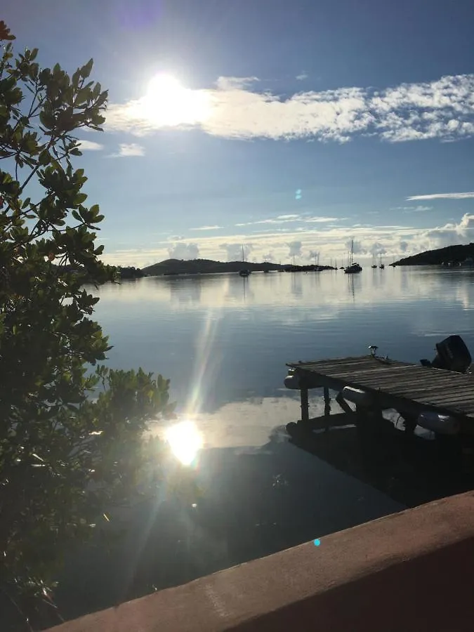 Naniqui Cottage - Only Adults -Parking Golf Car Only Puerto Rico